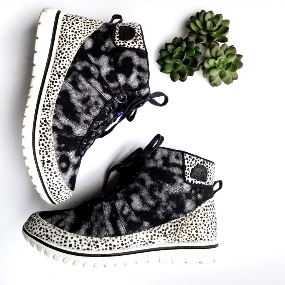 Sorel Tivoli Go High Lux genuine calf fur sneaker.